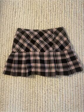 Byer California Black Plaid Micro Skirt with Red Accents